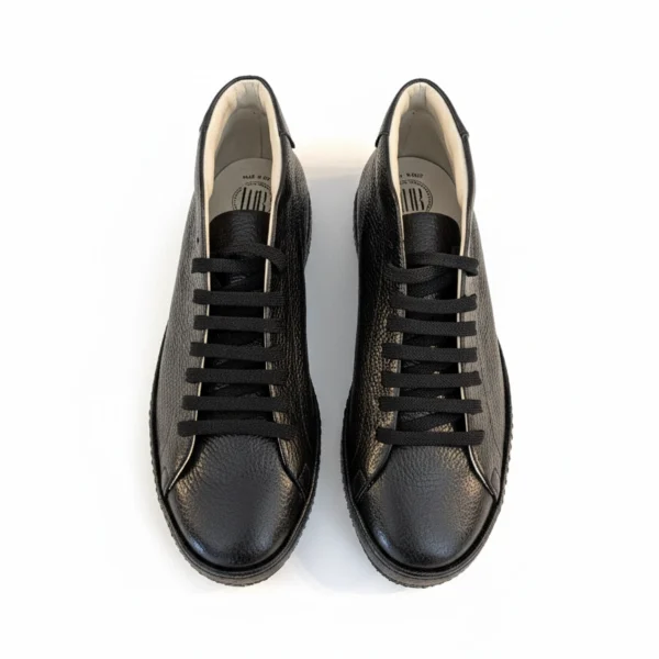 easy_peppled-leather_black_front-view